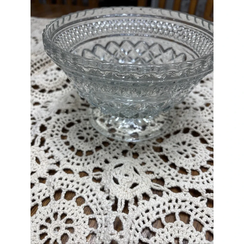 Wexford Anchor Hocking Footed Pedestal  Cut Glass Candy Nut Dish Bowl Retro Vtg‎